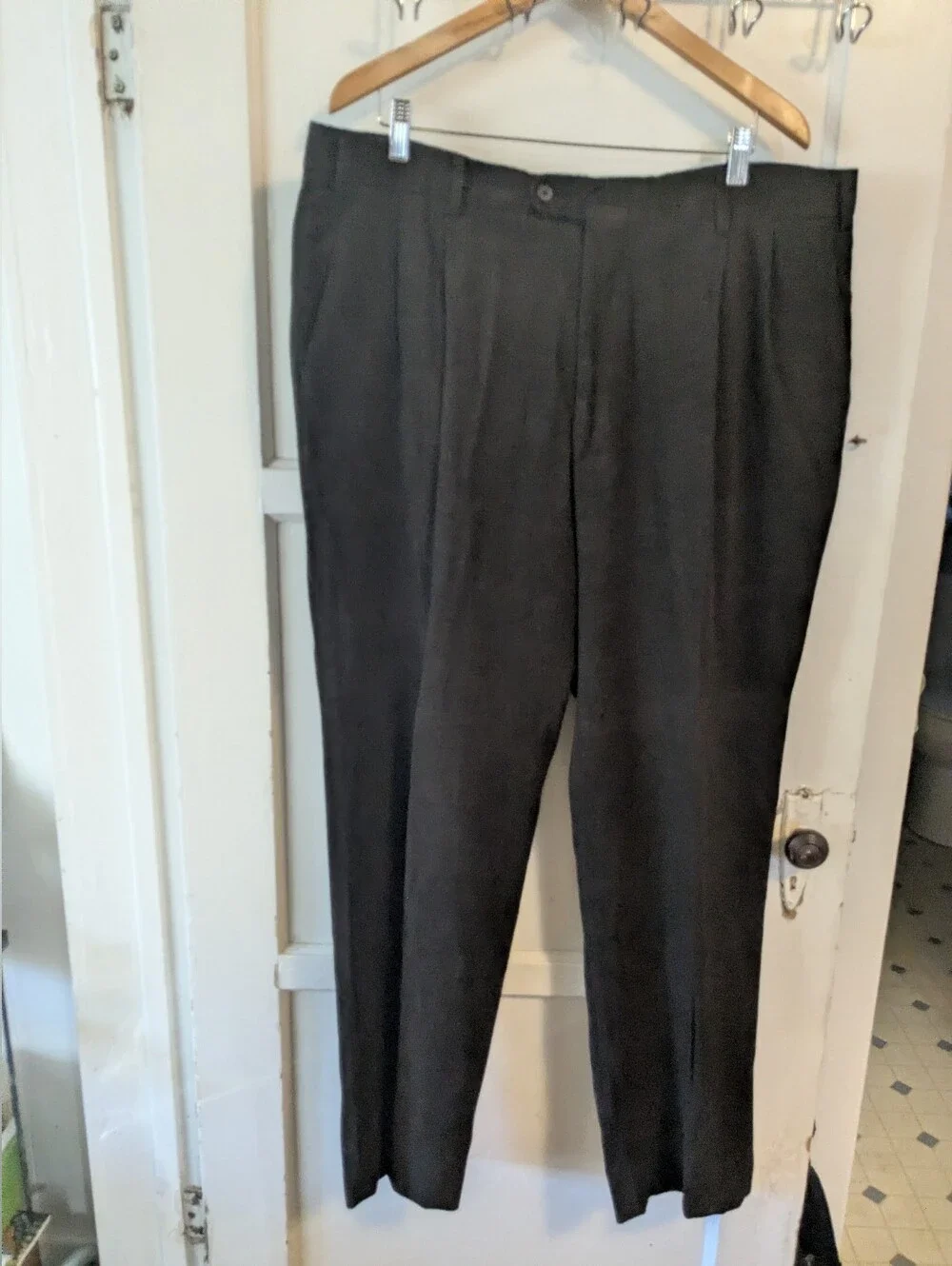 Made in Italy! Men's Brown Dress Pants - Classic Pleated Trousers, size 42 waist